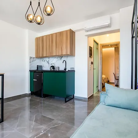 Aigli Skala Maries Deluxe דירה