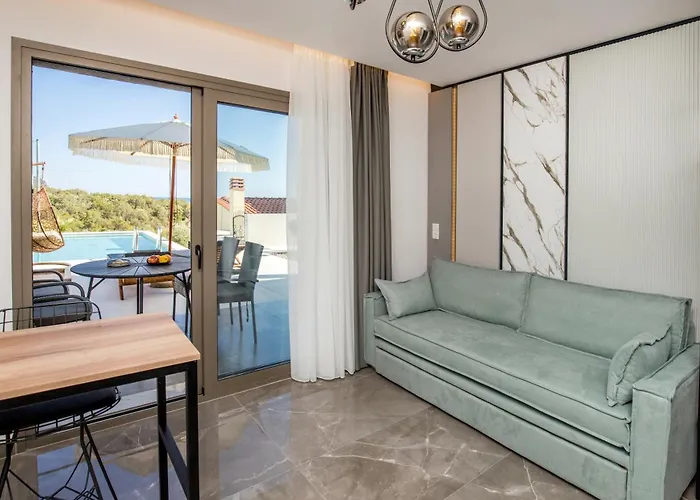 Aigli Skala Maries Deluxe *